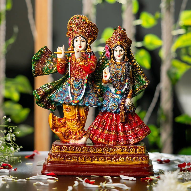 राधा और कृष्ण – प्राण प्रतिष्ठित मूर्ति