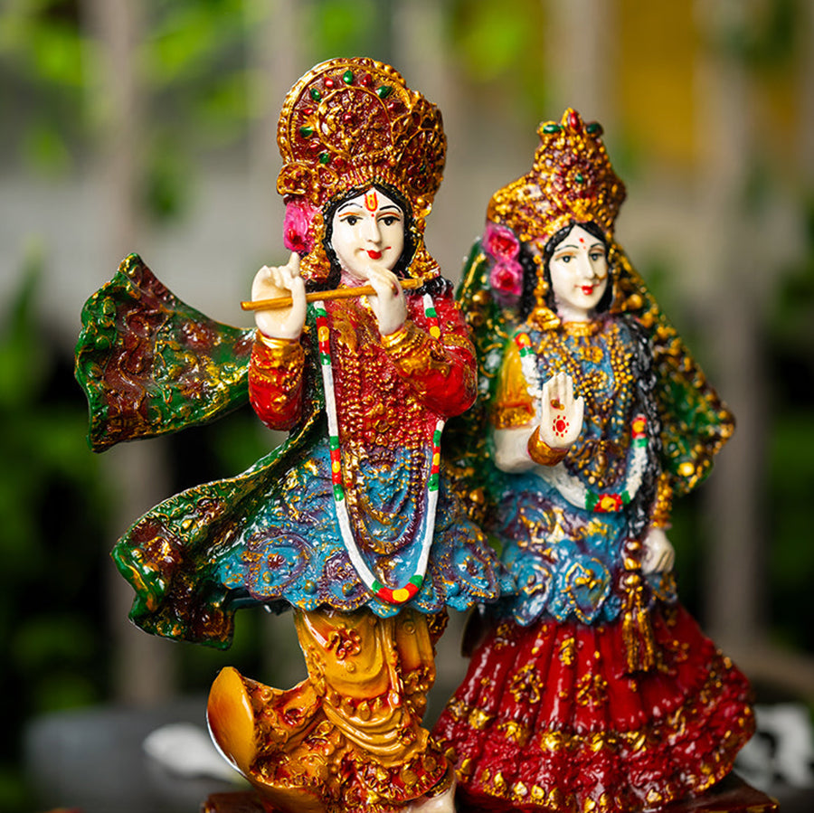 राधा और कृष्ण – प्राण प्रतिष्ठित मूर्ति